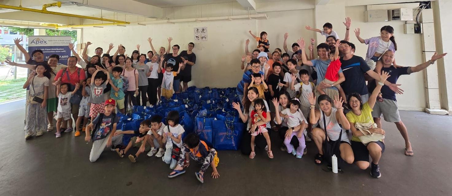 Little Hands, Big Impact: students of Blue Lion Dharma Fun Club Volunteer at Redhill Food Distribution